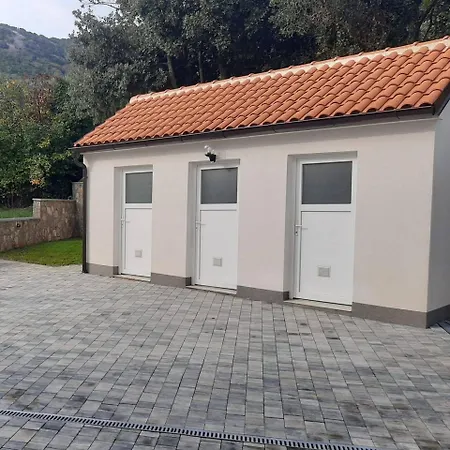 Ancora 2 Stylish With Free Parking Mali Losinj